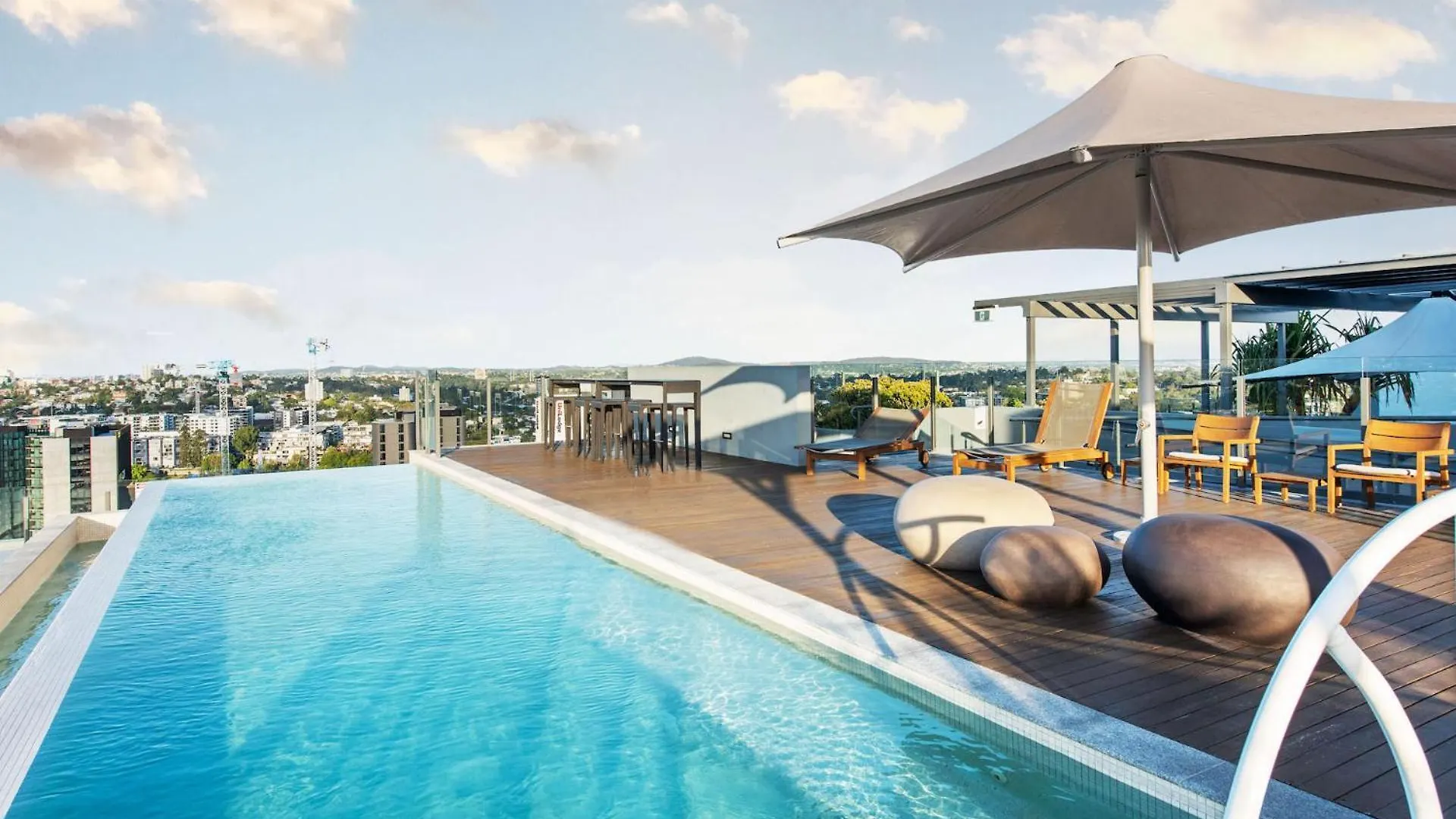 아파트 Captivating Convenience 1Bed 1Bath 1Car Views 브리즈번